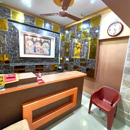 Goroomgo Sahoo Palace Puri - Prime Location Near Sea Beach - Excellent Service With Parking Facilities Esterno foto
