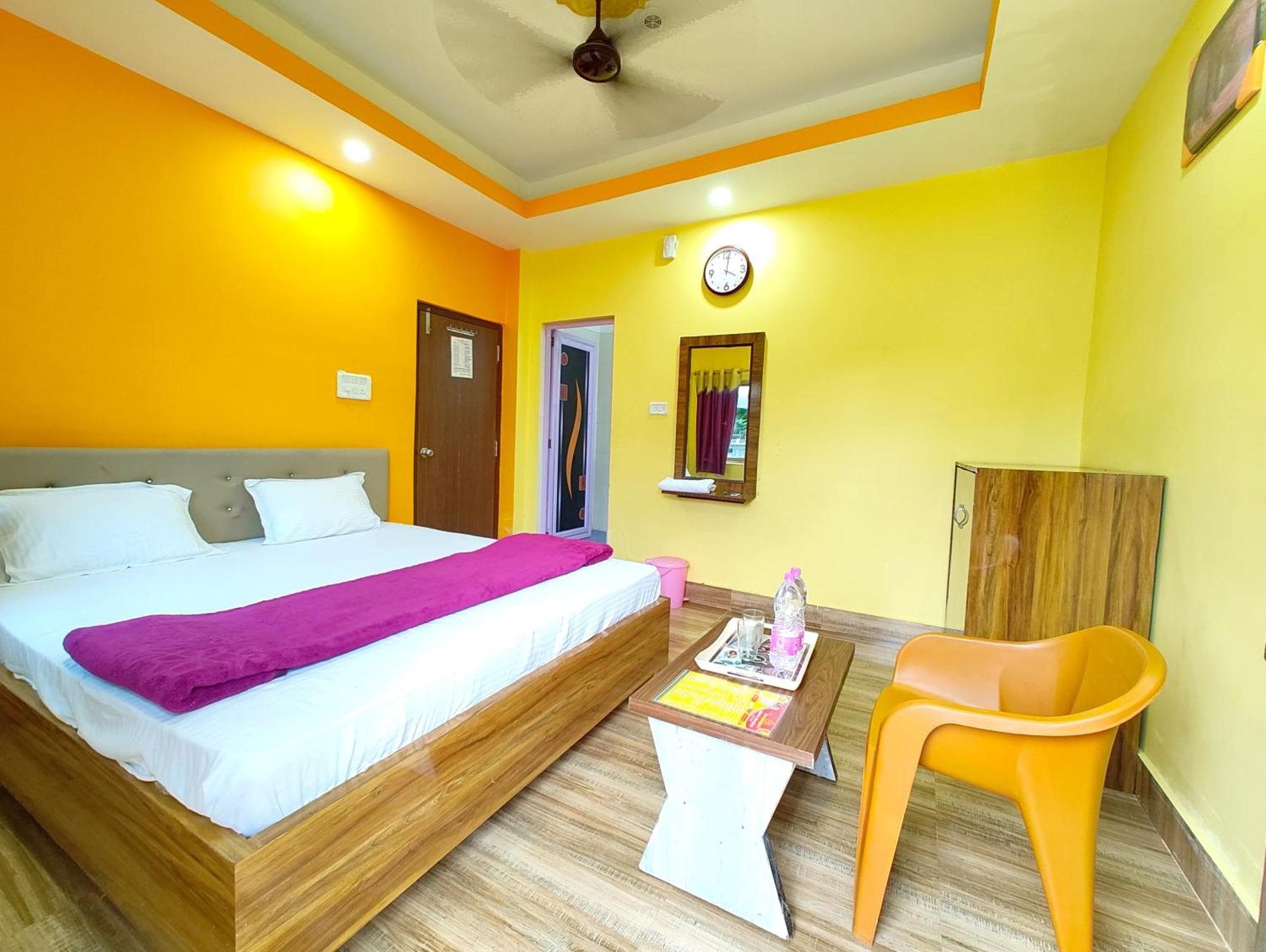Goroomgo Sahoo Palace Puri - Prime Location Near Sea Beach - Excellent Service With Parking Facilities Esterno foto