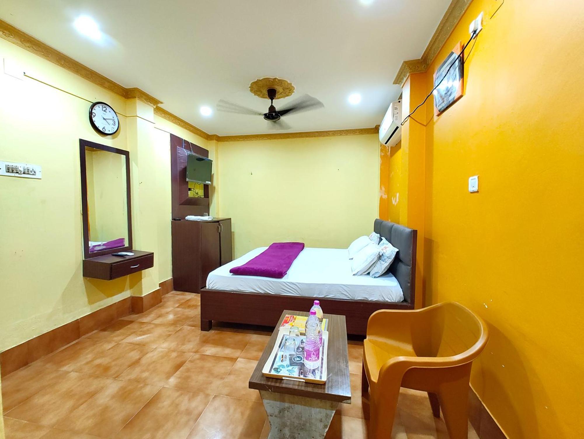 Goroomgo Sahoo Palace Puri - Prime Location Near Sea Beach - Excellent Service With Parking Facilities Esterno foto