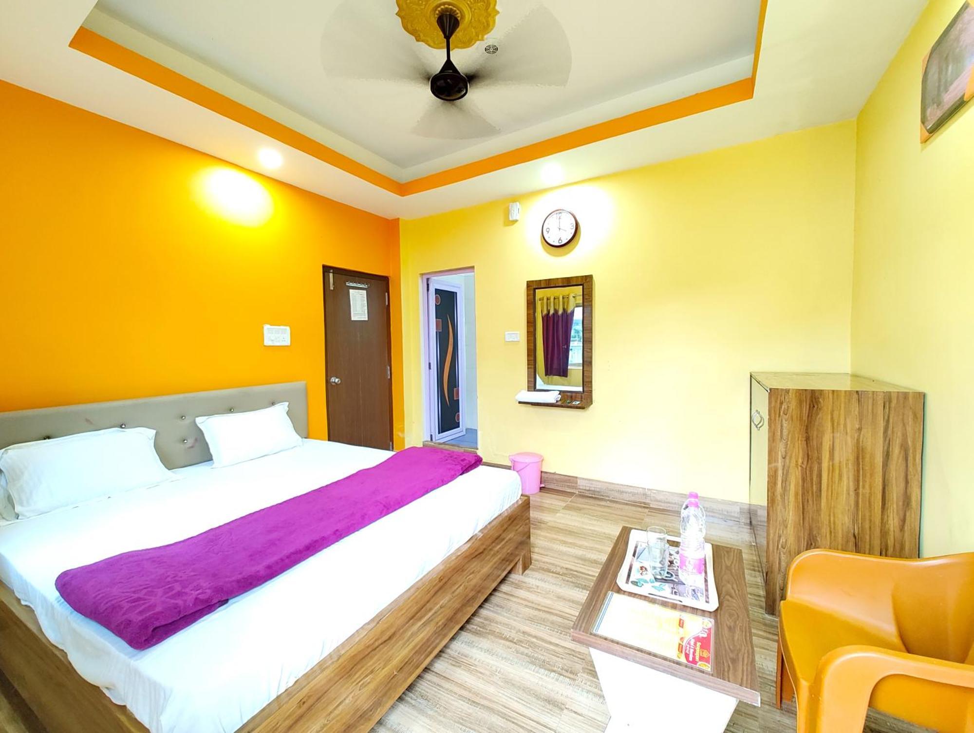 Goroomgo Sahoo Palace Puri - Prime Location Near Sea Beach - Excellent Service With Parking Facilities Esterno foto
