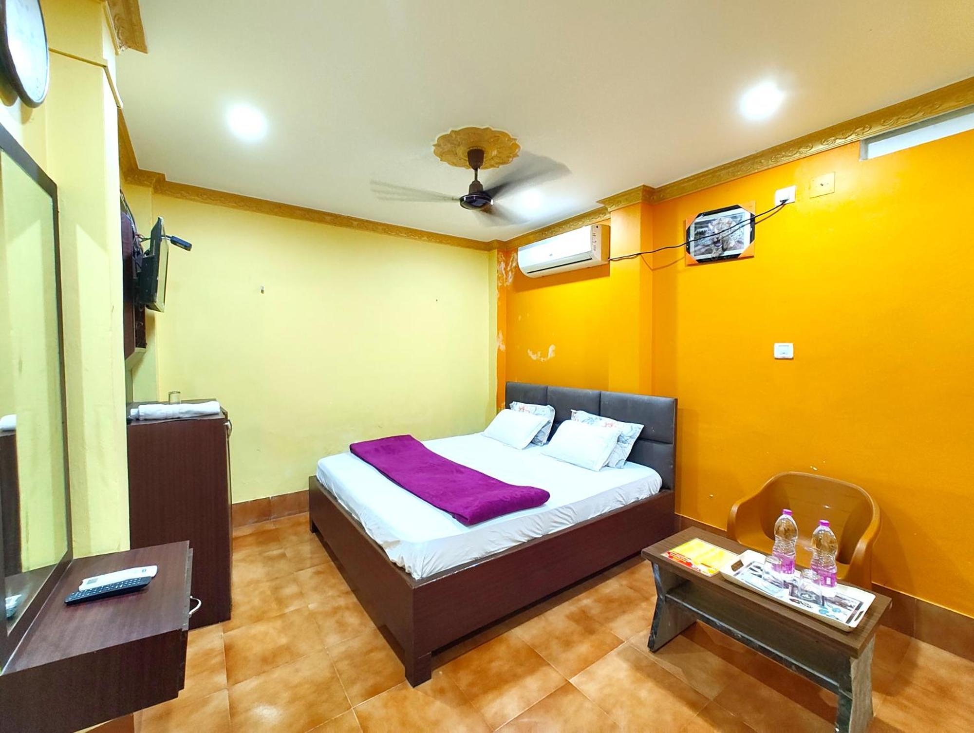 Goroomgo Sahoo Palace Puri - Prime Location Near Sea Beach - Excellent Service With Parking Facilities Esterno foto